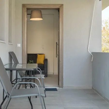 V Luxury * Сиври